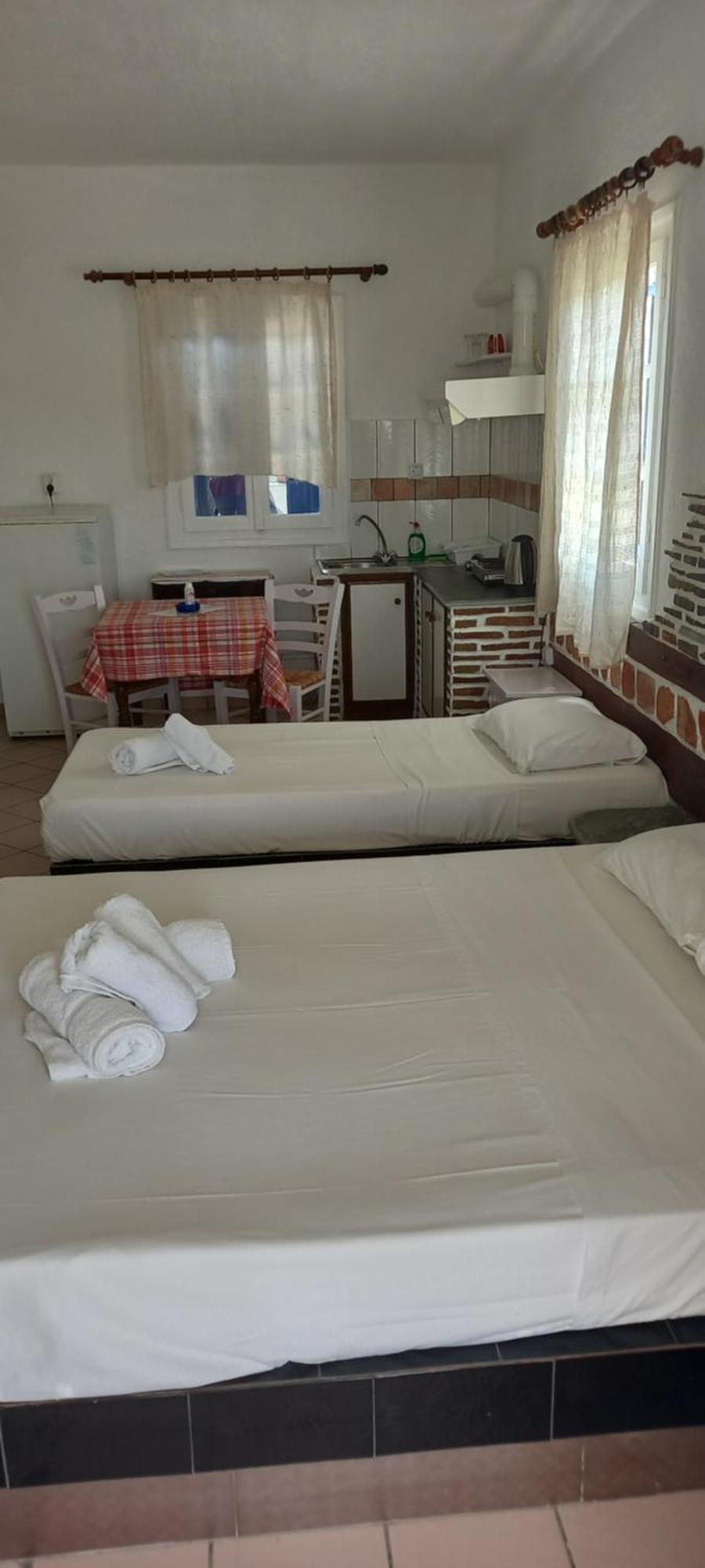Aposperitis Rooms & Apartments Kini Luaran gambar
